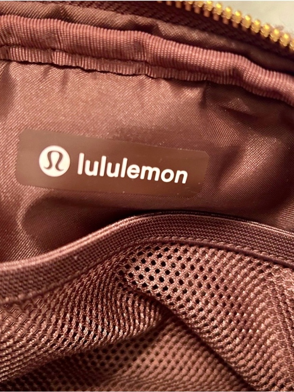 Lululemon Everywhere Belt Bag 1L Brown Sherpa Fleece Gold - Picture 4 of 6